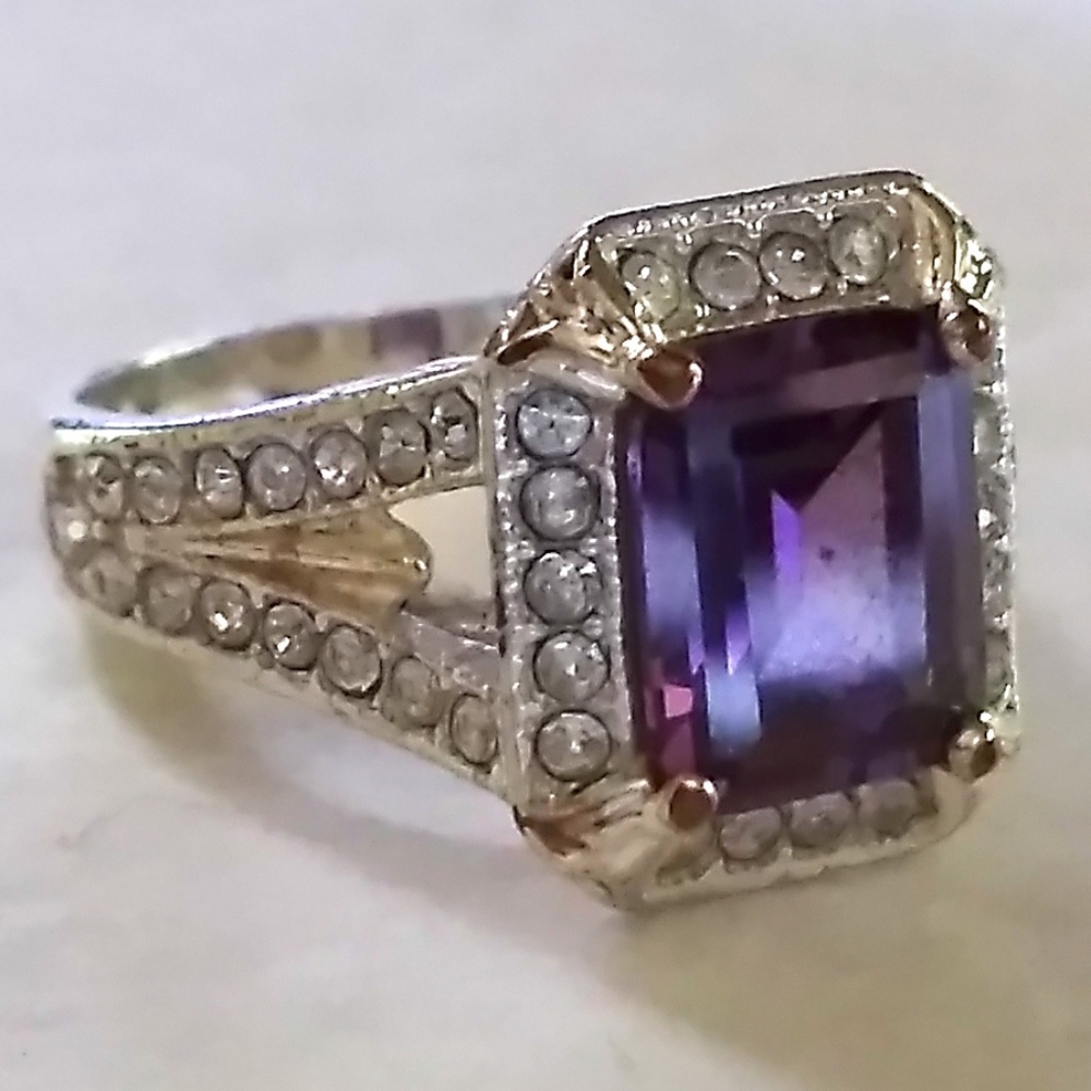 Gorgeous NRQ Amethyst Ring size 8